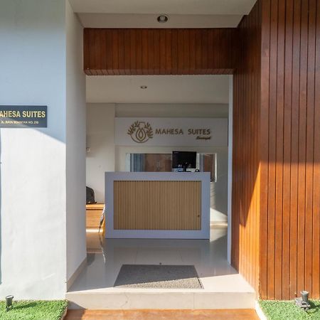 Mahesa Suites Seminyak Buitenkant foto
