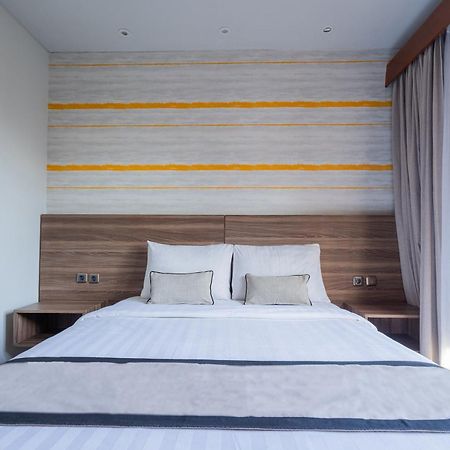 Mahesa Suites Seminyak Buitenkant foto