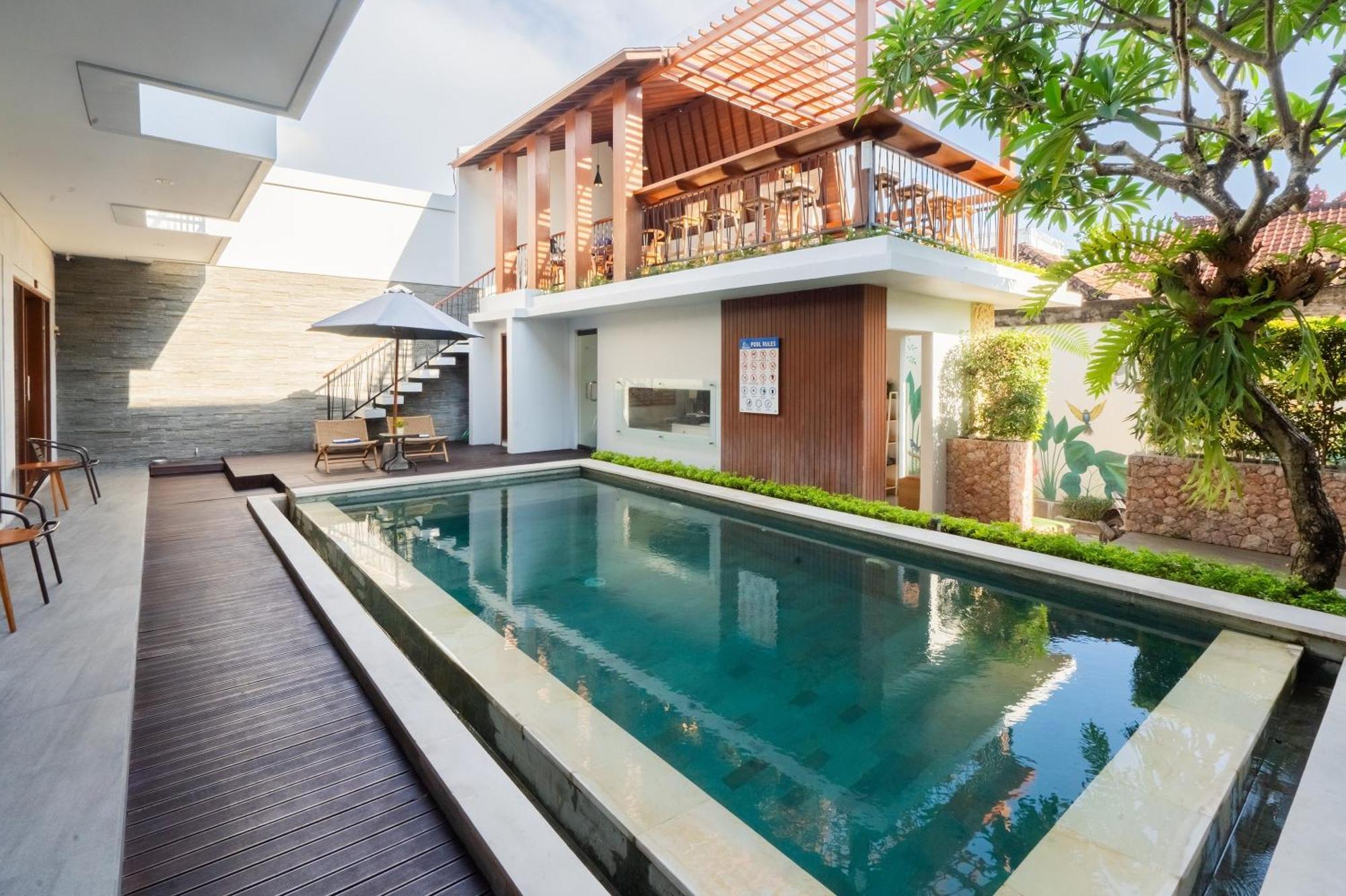 Mahesa Suites Seminyak Buitenkant foto