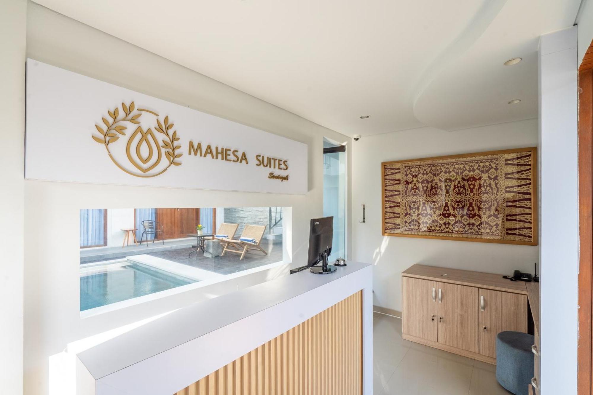 Mahesa Suites Seminyak Buitenkant foto