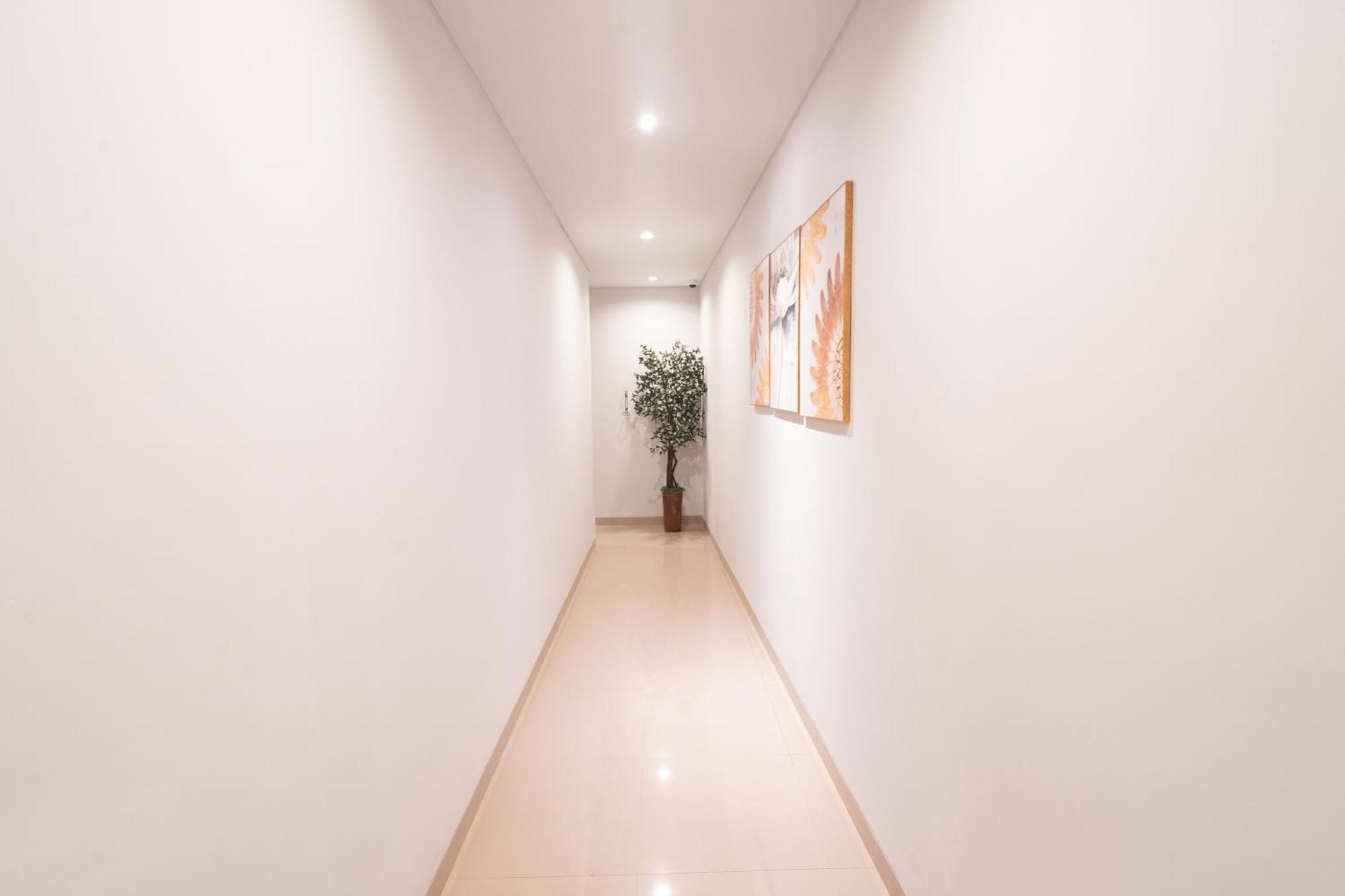 Mahesa Suites Seminyak Buitenkant foto