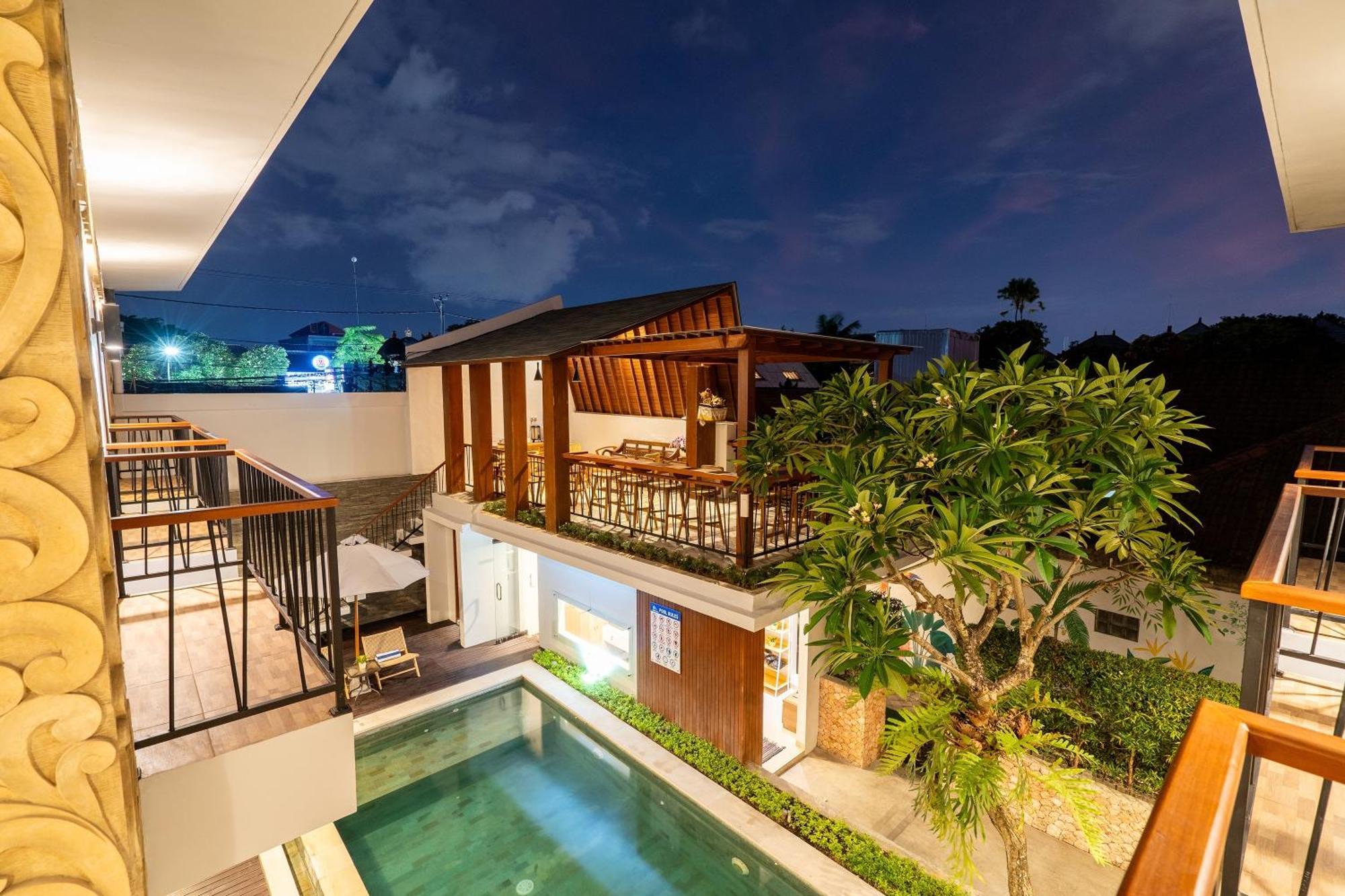 Mahesa Suites Seminyak Buitenkant foto