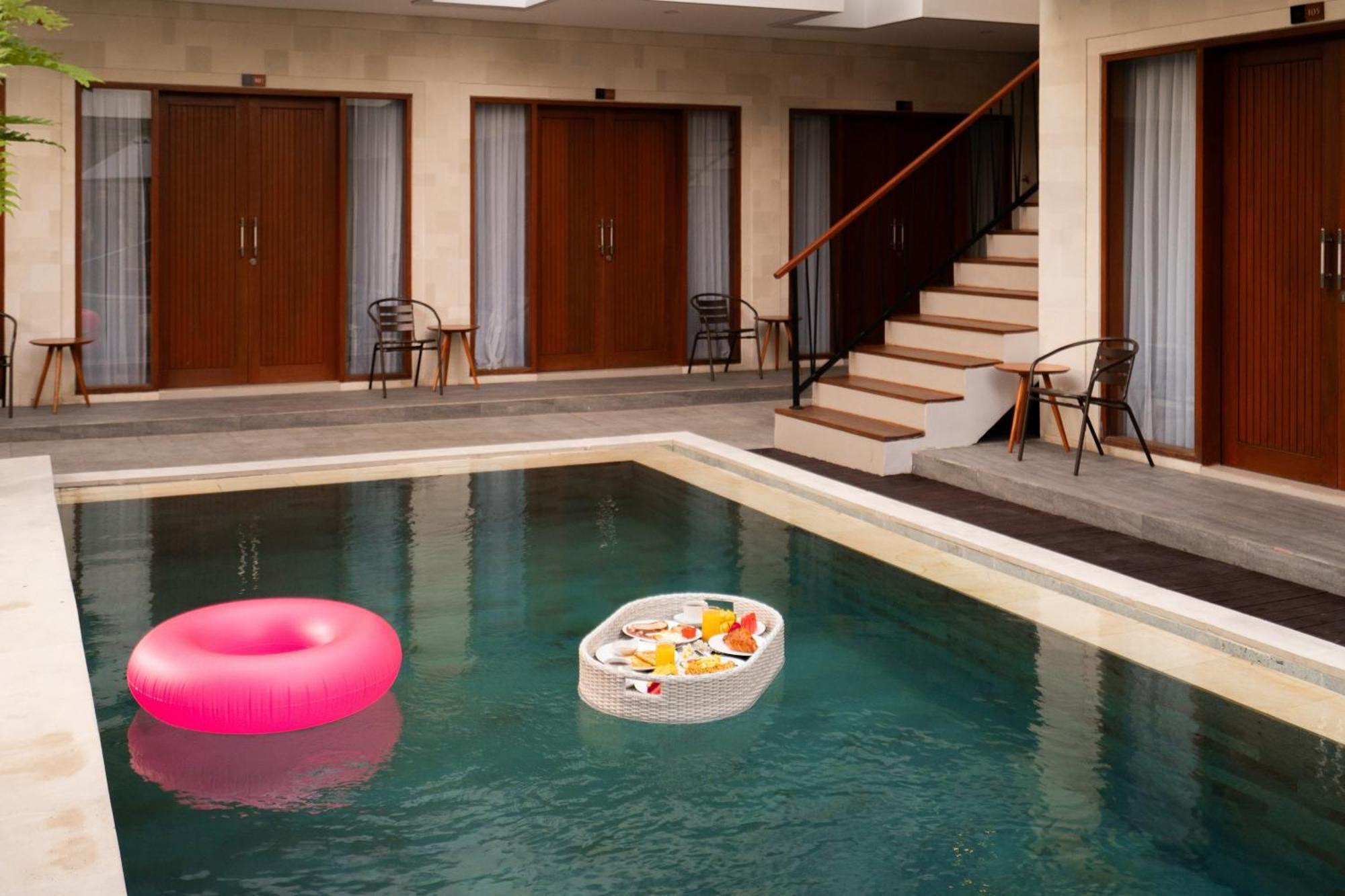 Mahesa Suites Seminyak Buitenkant foto