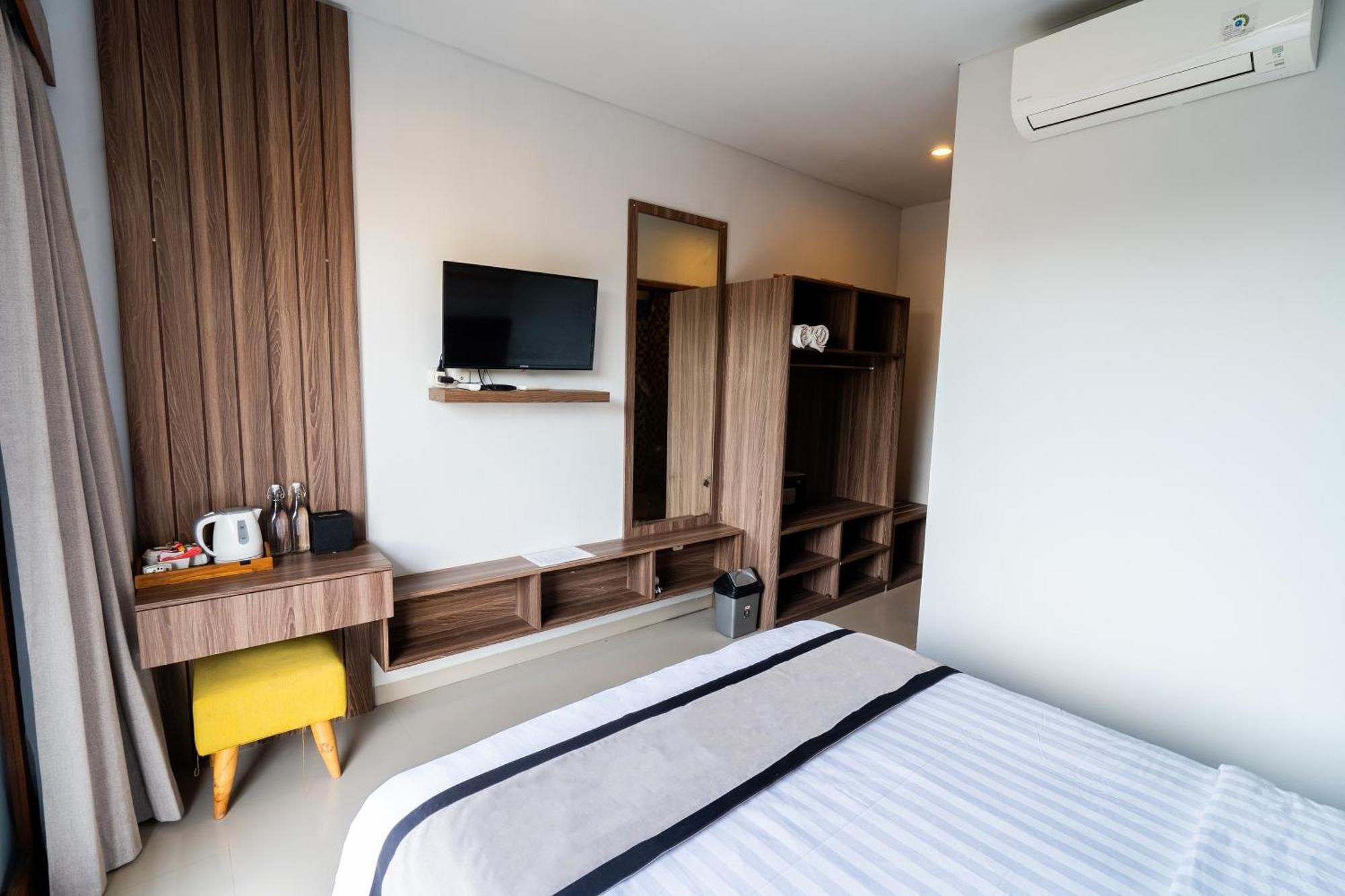 Mahesa Suites Seminyak Buitenkant foto