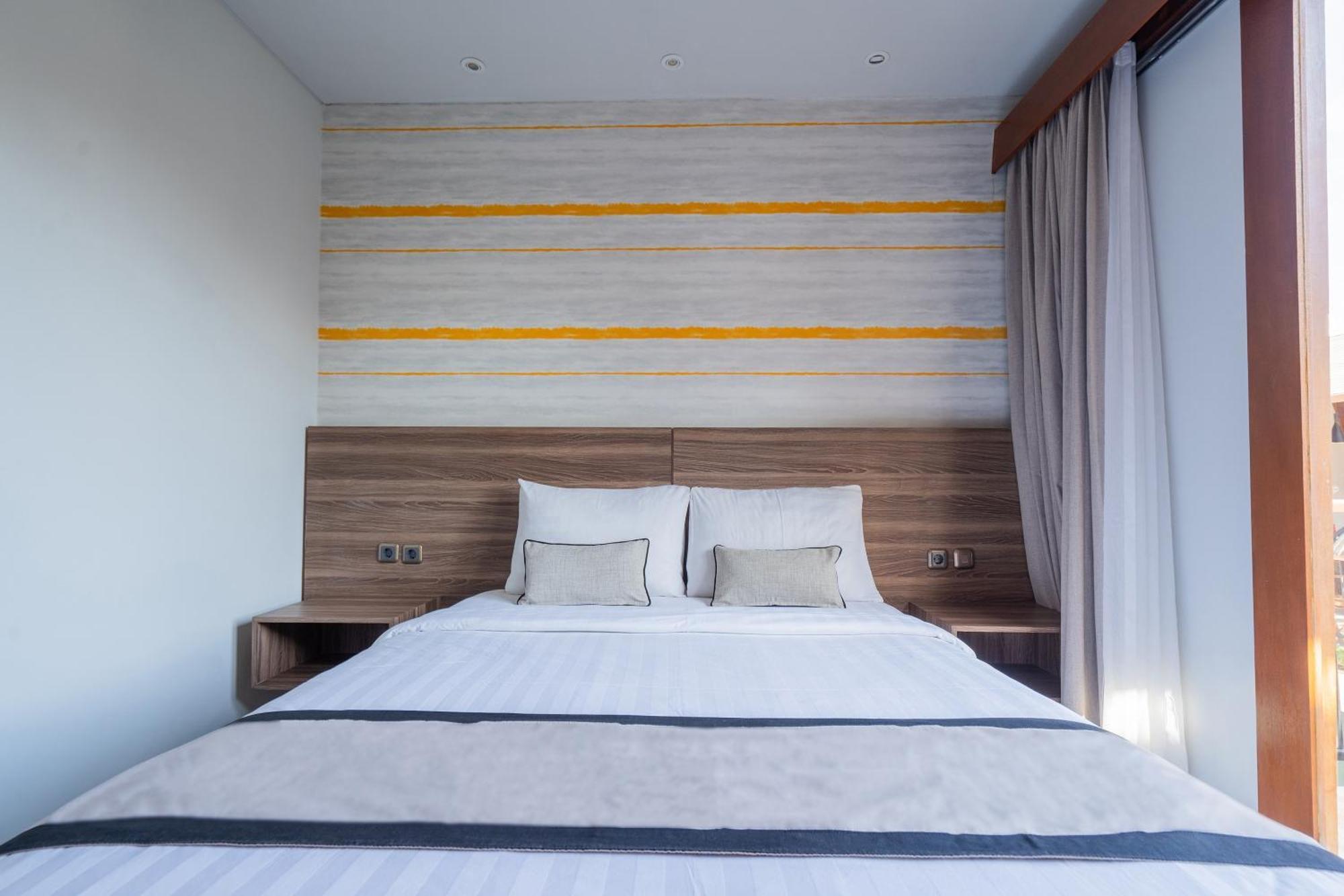 Mahesa Suites Seminyak Buitenkant foto