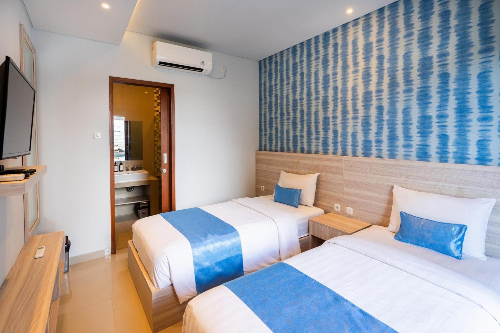 Mahesa Suites Seminyak Buitenkant foto