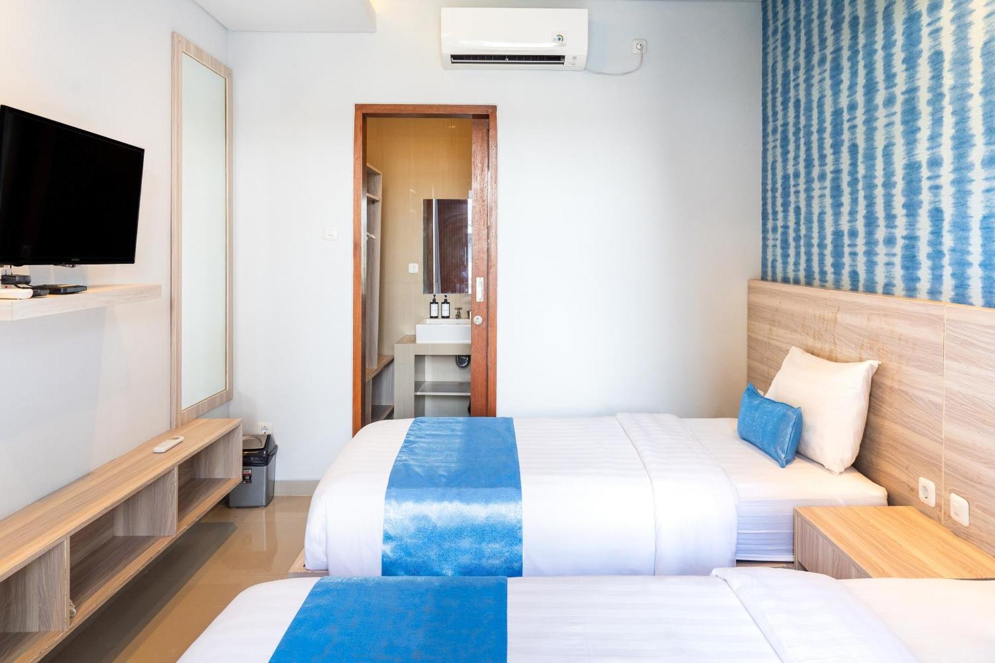 Mahesa Suites Seminyak Buitenkant foto